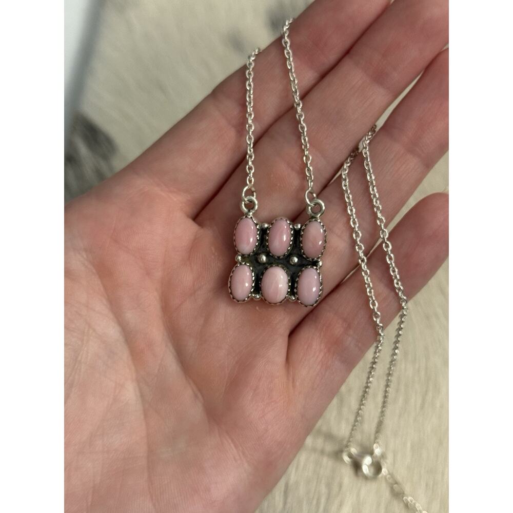 Sterling Silver 925 Pink Conch Oval Multi-Stone Six Stone Bar Necklace 16”-18” - Picture 1 of 8